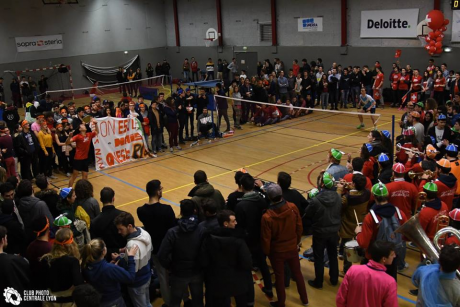 Challenge en la Centrale Lyon: torneo en el gimnasio