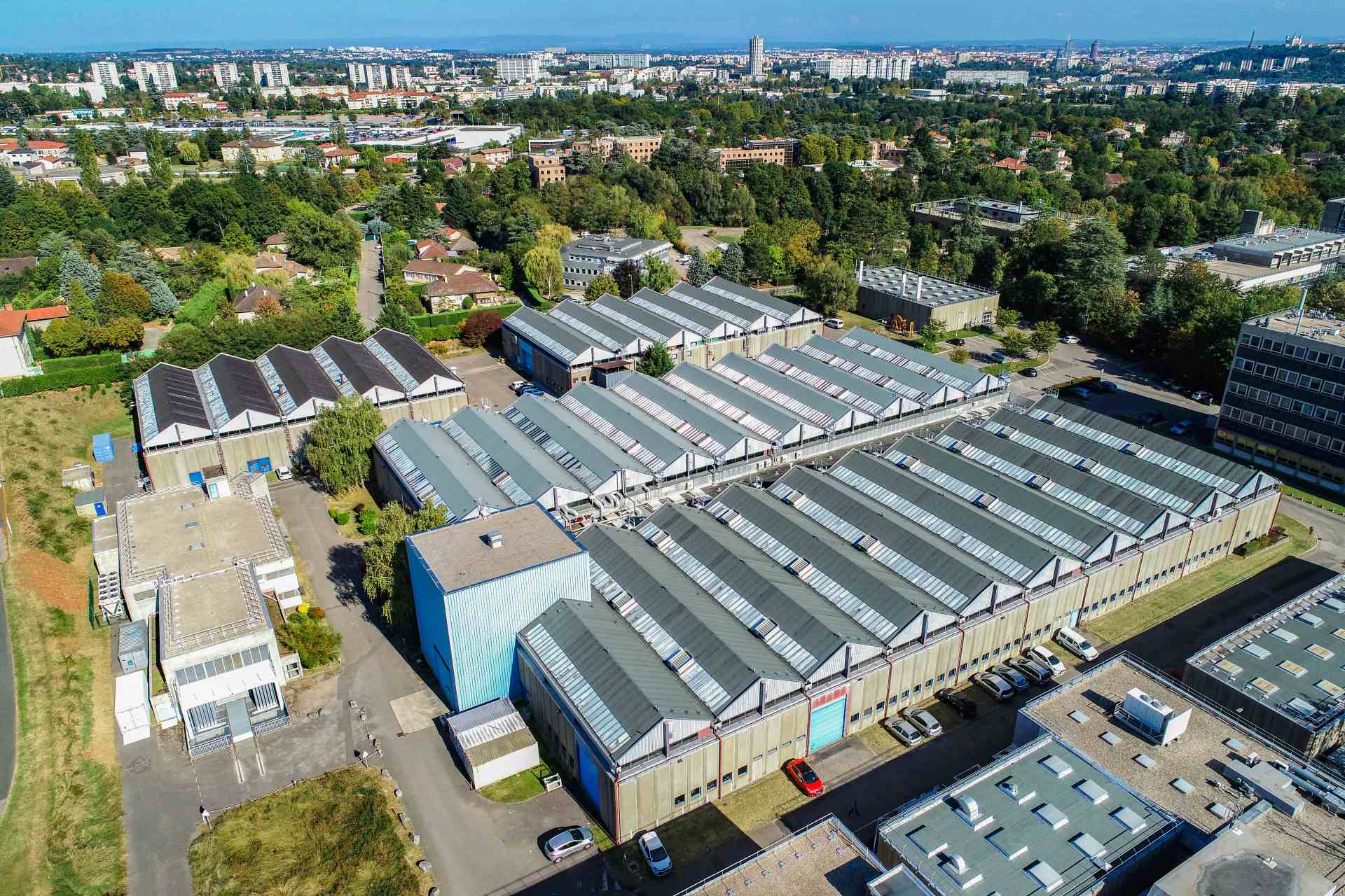 Vue aérienne des halles H9 et H10