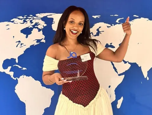 Tithitina Siged lauréate du trophée des jeunes ambassadeurs
