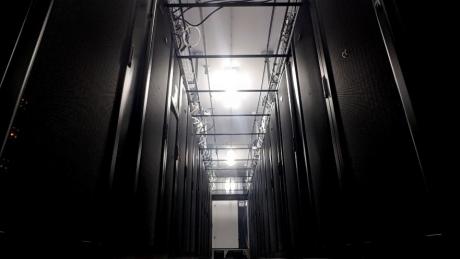 Data Center - armoires hébergeant les infrastructures numériques