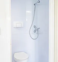 comparat student residence bathroom