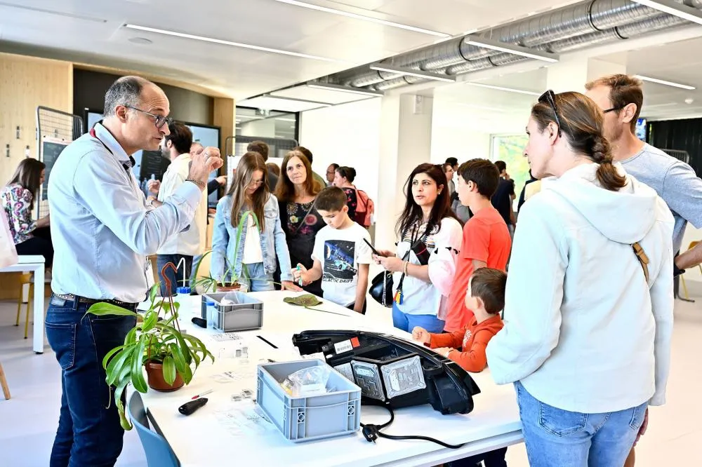 stand fête de la science centrale lyon