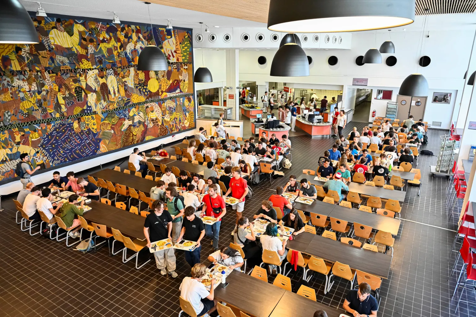 Overview of the university restaurant