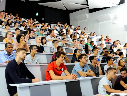 amphi de rentrée école ingénieur centrale lyon